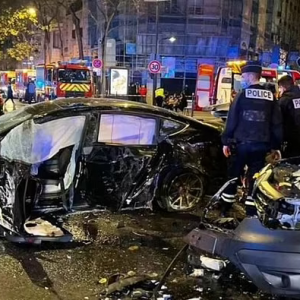 特斯拉巴黎车祸1死20伤，肇事司机律师称刹车失灵自行加速